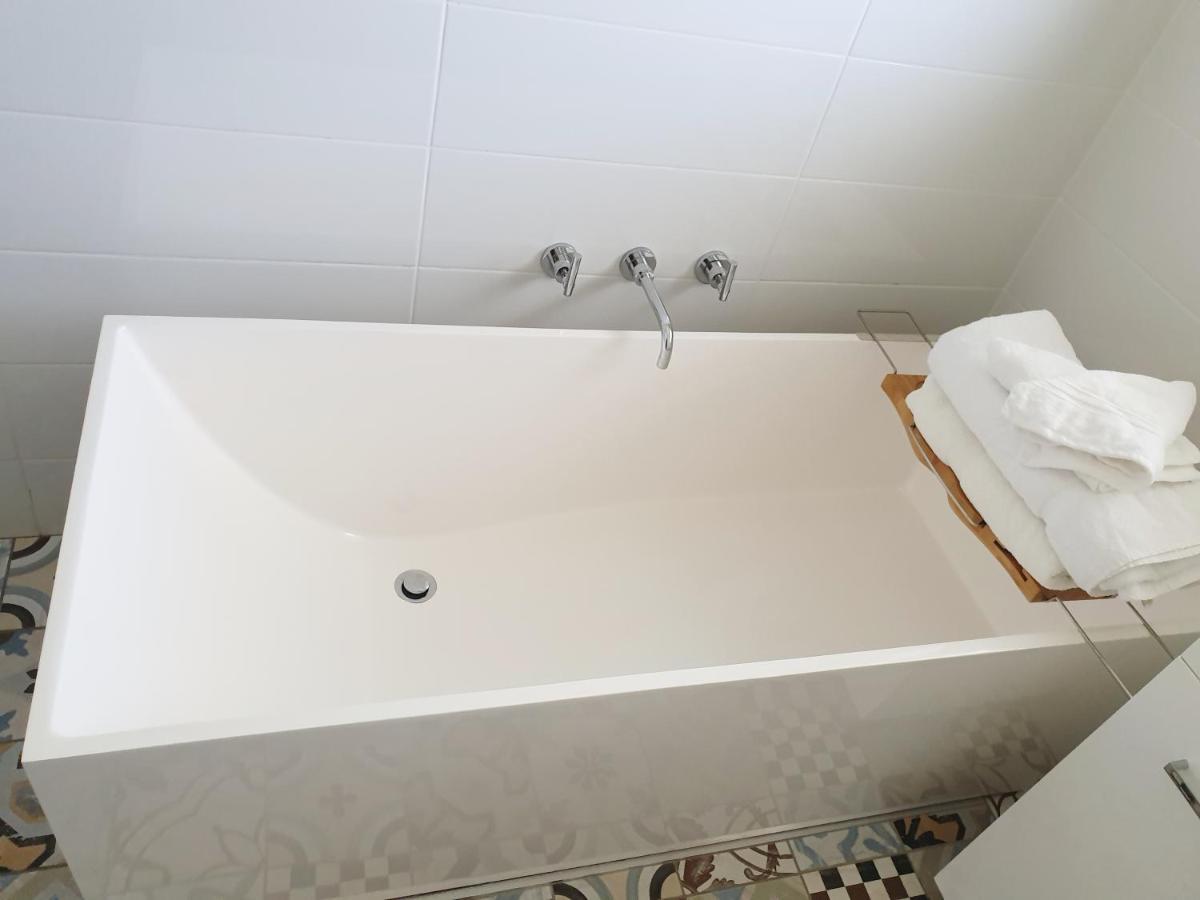 Marazul Best Deal - Stone Bathtub, Wifi, Functional - Mandarins And Lemons When Available Vincentia Εξωτερικό φωτογραφία